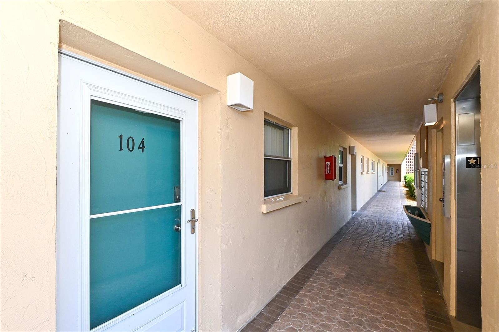 1250 N PORTOFINO DR  #107MAR, SARASOTA, FL — photo 5