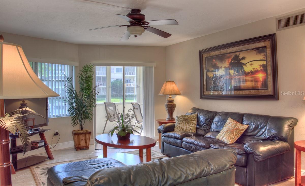 1250 N PORTOFINO DR  #107MAR, SARASOTA, FL — photo 21