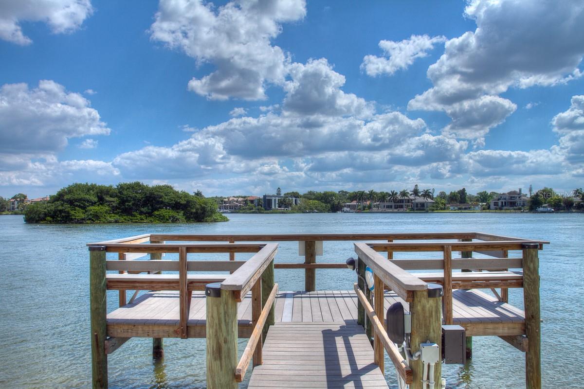 1250 N PORTOFINO DR  #107MAR, SARASOTA, FL — photo 53