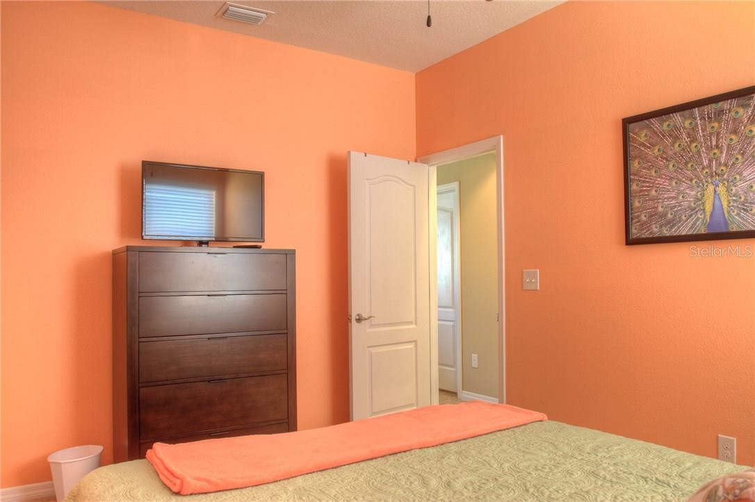 8525  KARPEAL DR, SARASOTA, FL — photo 21