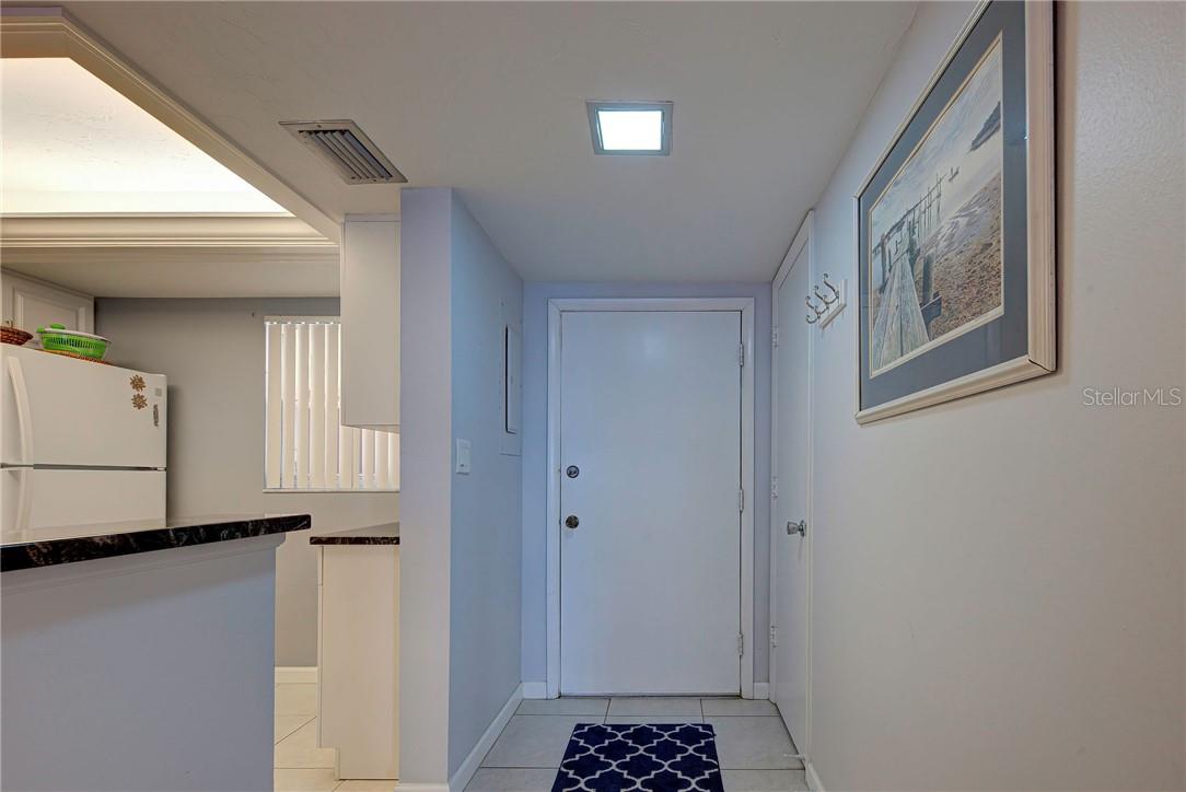 1257 S PORTOFINO DR  #36, SARASOTA, FL — photo 4