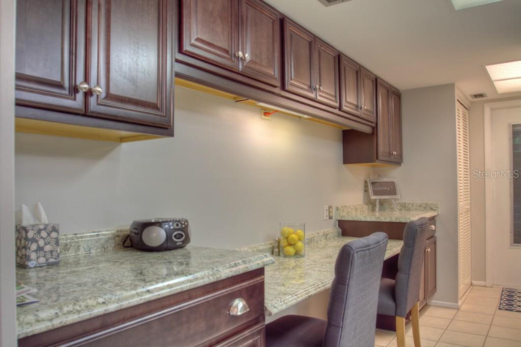 7093  FAIRWAY BEND LN, SARASOTA, FL — photo 11