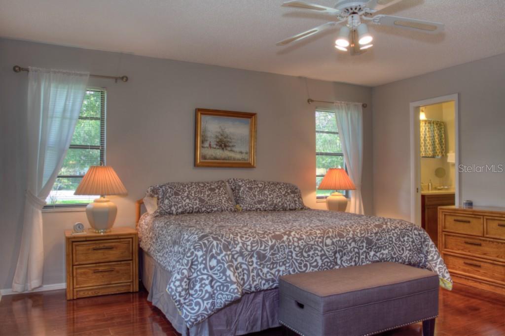 7093  FAIRWAY BEND LN, SARASOTA, FL — photo 12