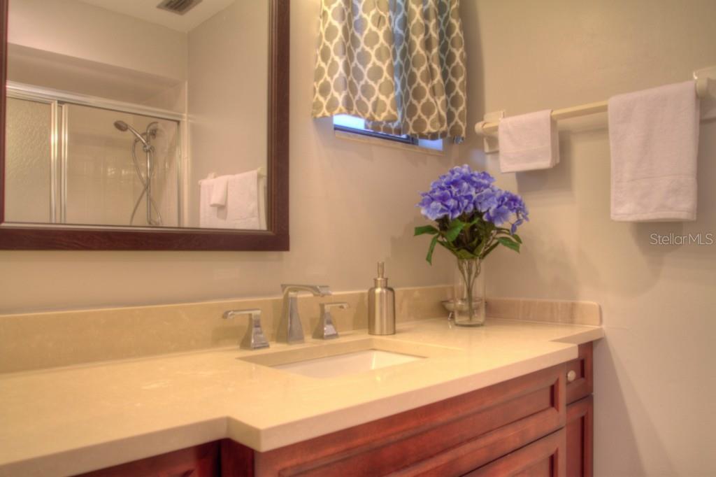 7093  FAIRWAY BEND LN, SARASOTA, FL — photo 14