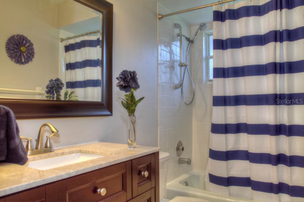 7093  FAIRWAY BEND LN, SARASOTA, FL — photo 19