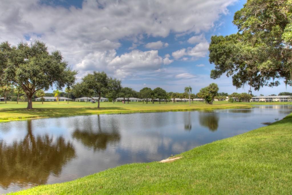 7093  FAIRWAY BEND LN, SARASOTA, FL — photo 25