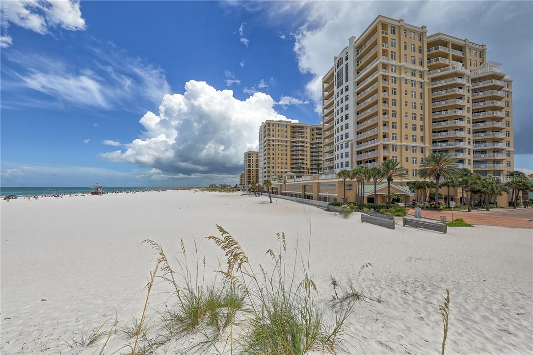 10 PAPAYA ST #305, CLEARWATER BEACH, FL — photo 2