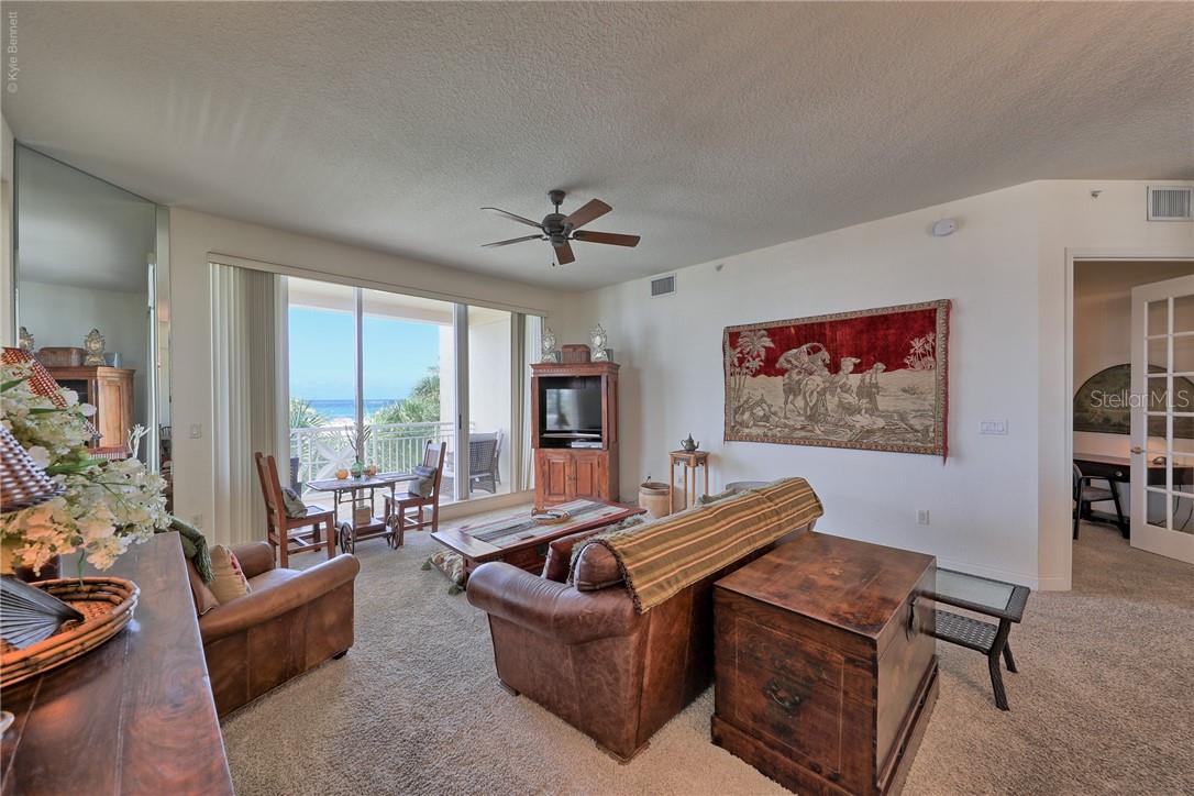 10 PAPAYA ST #305, CLEARWATER BEACH, FL — photo 4