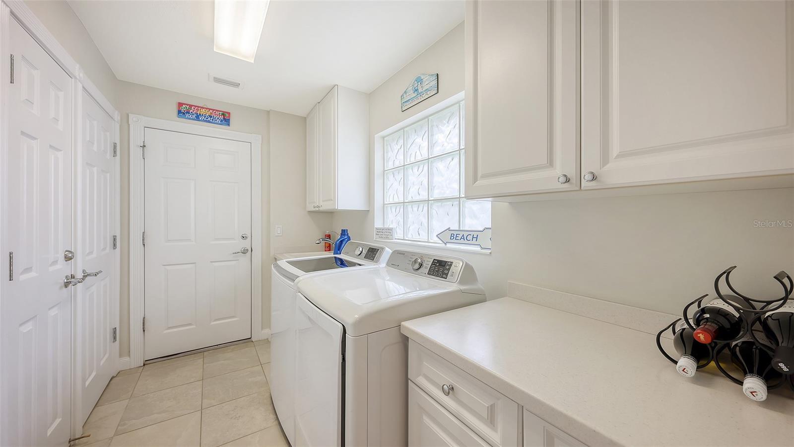 11605 GARESSIO LN, SARASOTA, FL — photo 7
