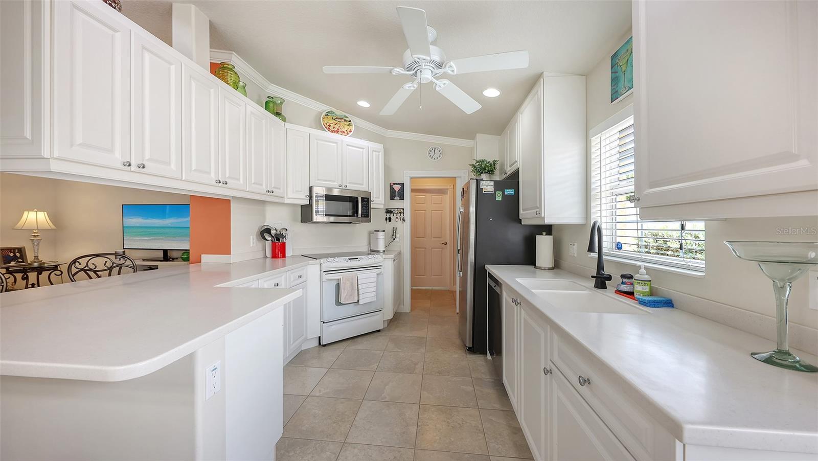 11605 GARESSIO LN, SARASOTA, FL — photo 16