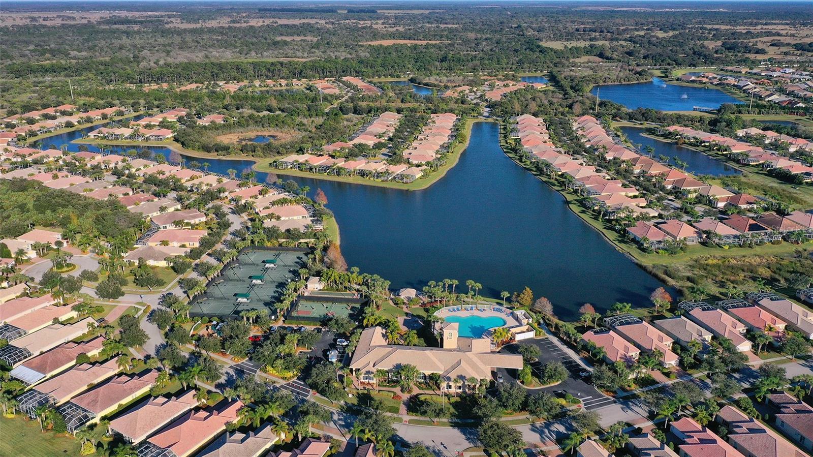 11605 GARESSIO LN, SARASOTA, FL — photo 71