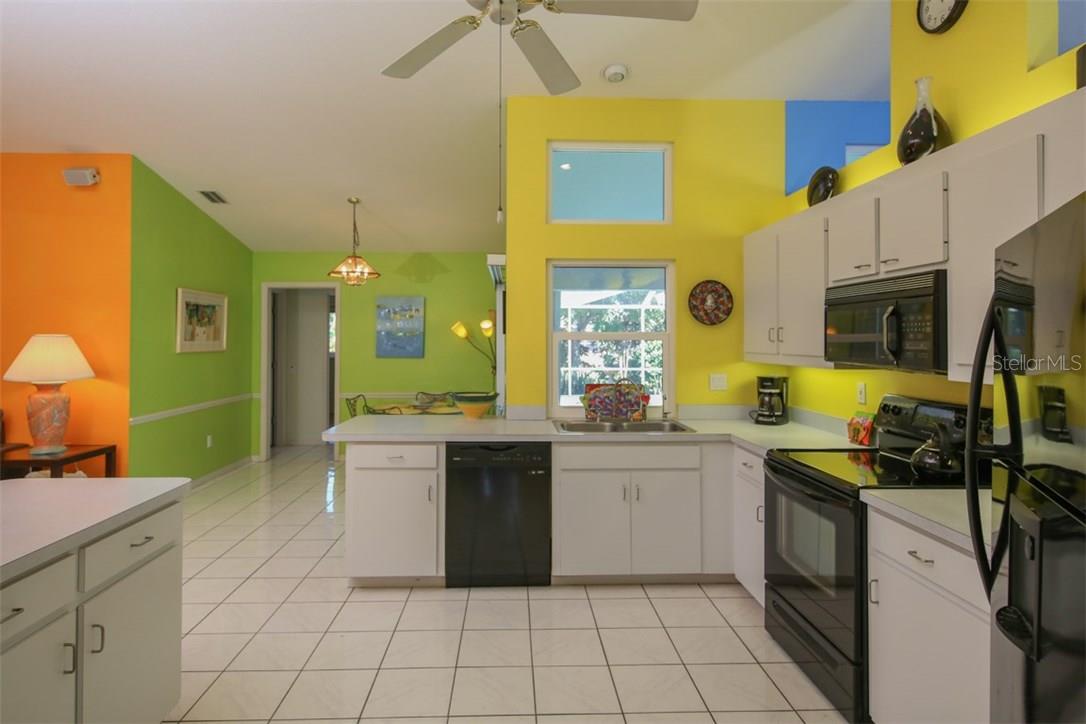 22 MARINER LN, ROTONDA WEST, FL — photo 9