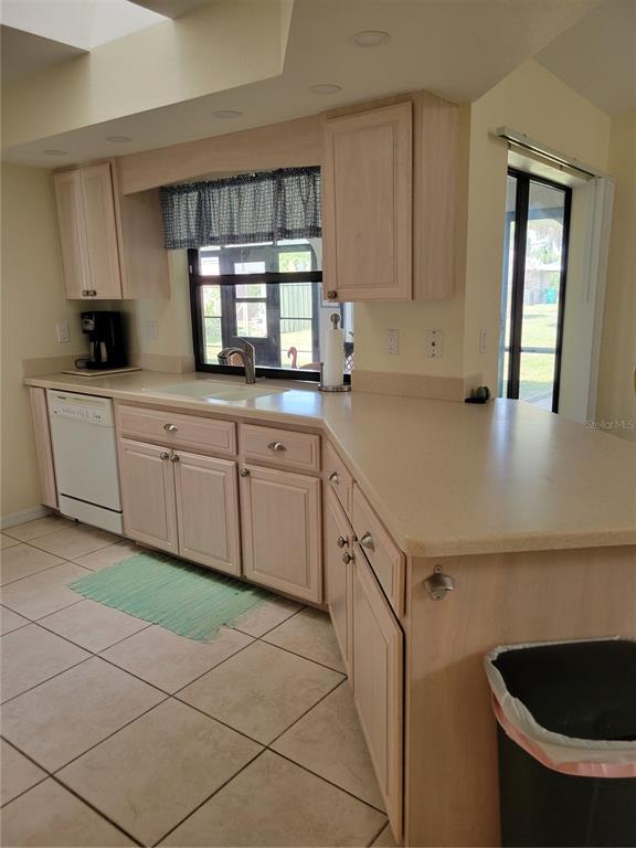 9400 NEW MARTINSVILLE AVE, ENGLEWOOD, FL — photo 23
