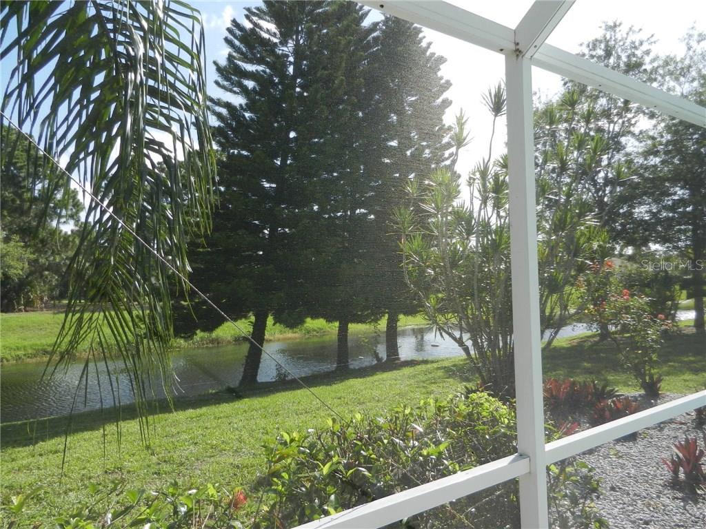 589 ROTONDA CIR, ROTONDA WEST, FL — photo 23