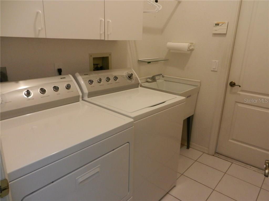 589 ROTONDA CIR, ROTONDA WEST, FL — photo 24