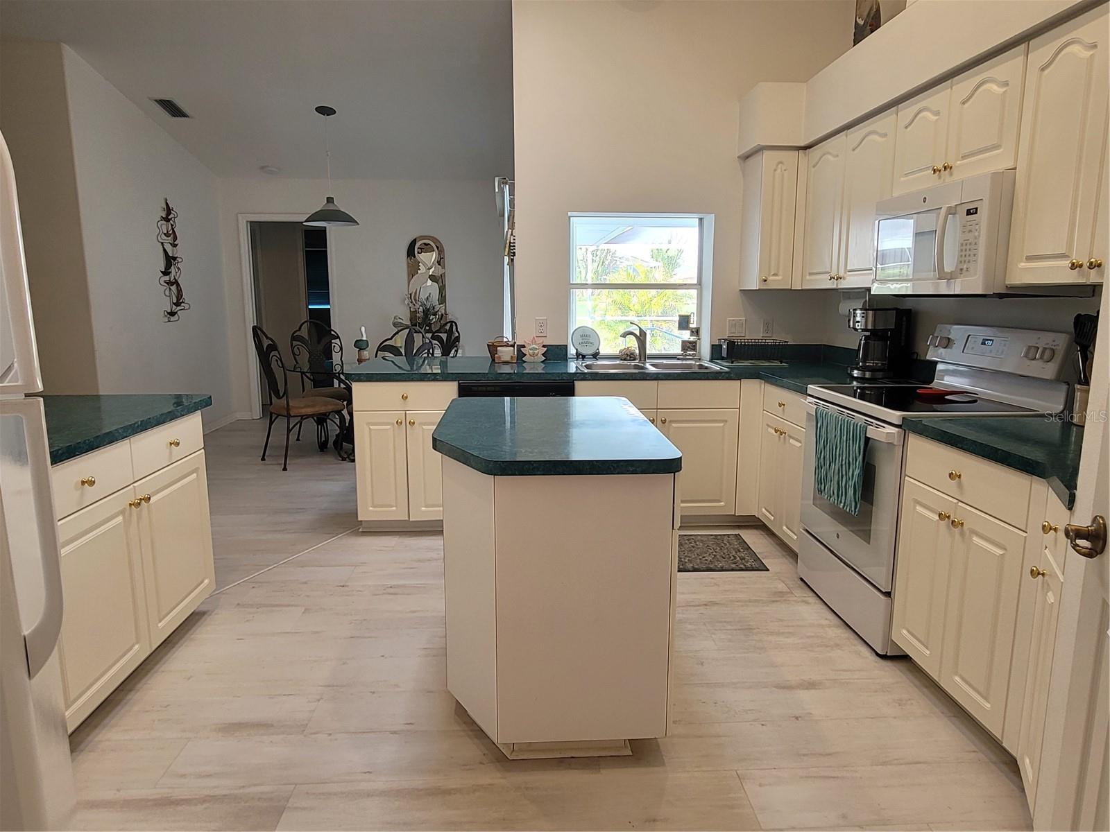 80 MARINER LN, ROTONDA WEST, FL — photo 10