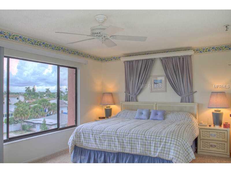131  GARFIELD DR  #4C, SARASOTA, FL — photo 11