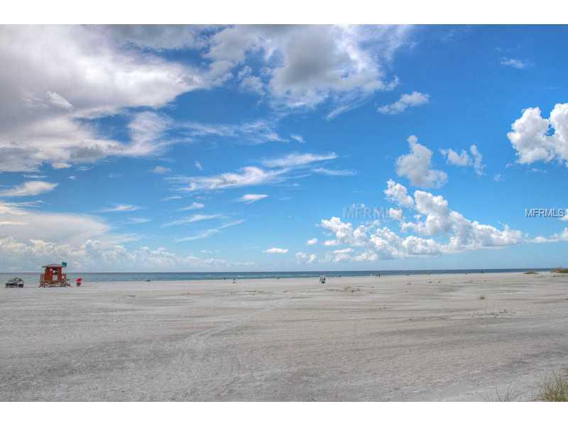 131  GARFIELD DR  #4C, SARASOTA, FL — photo 25