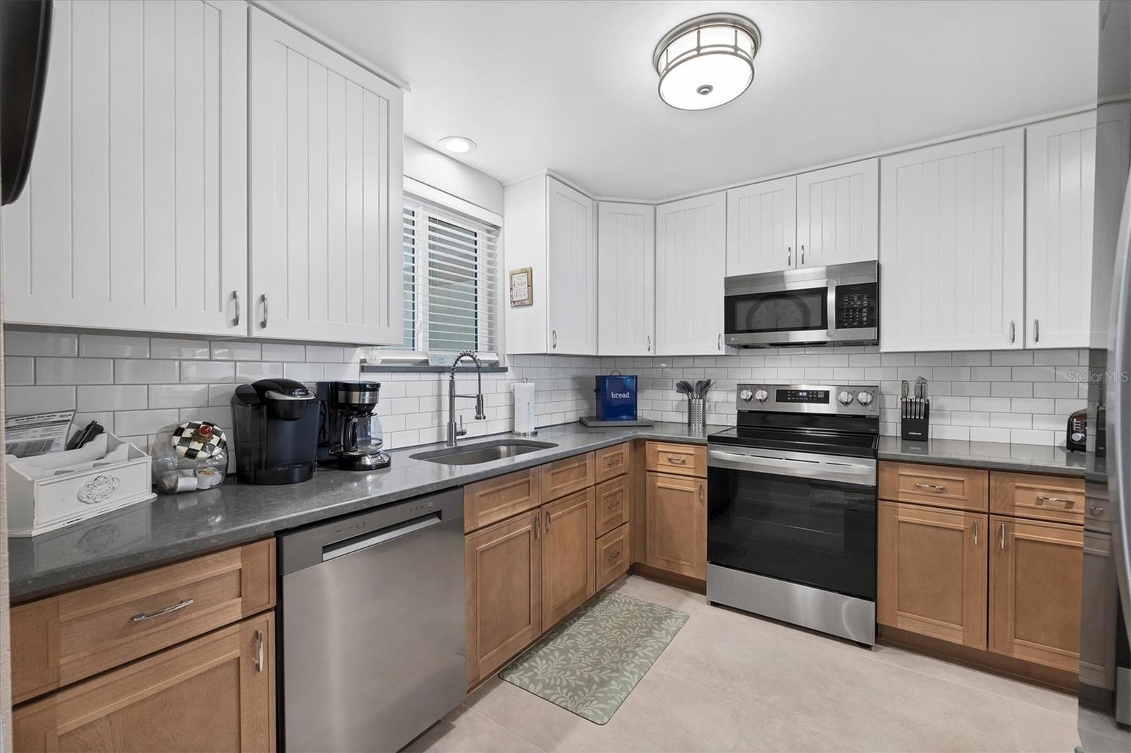 500 S WASHINGTON DR  #14A, SARASOTA, FL — photo 8