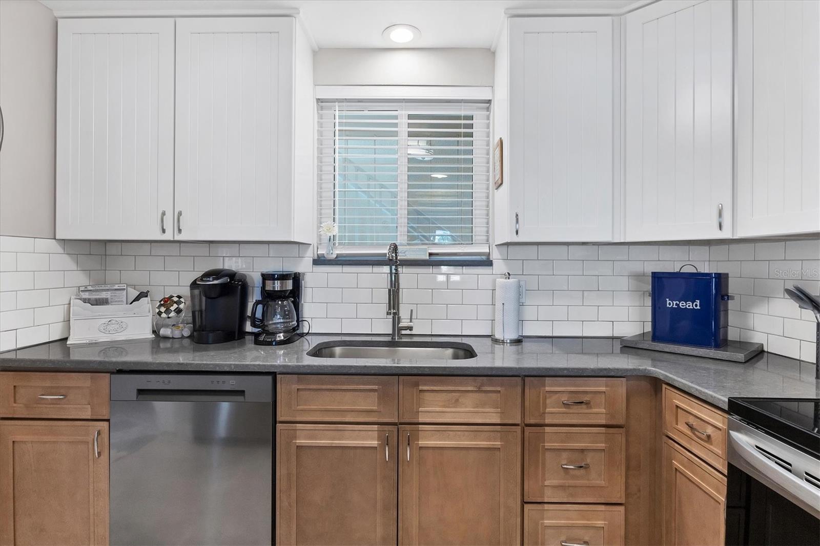 500 S WASHINGTON DR  #14A, SARASOTA, FL — photo 11