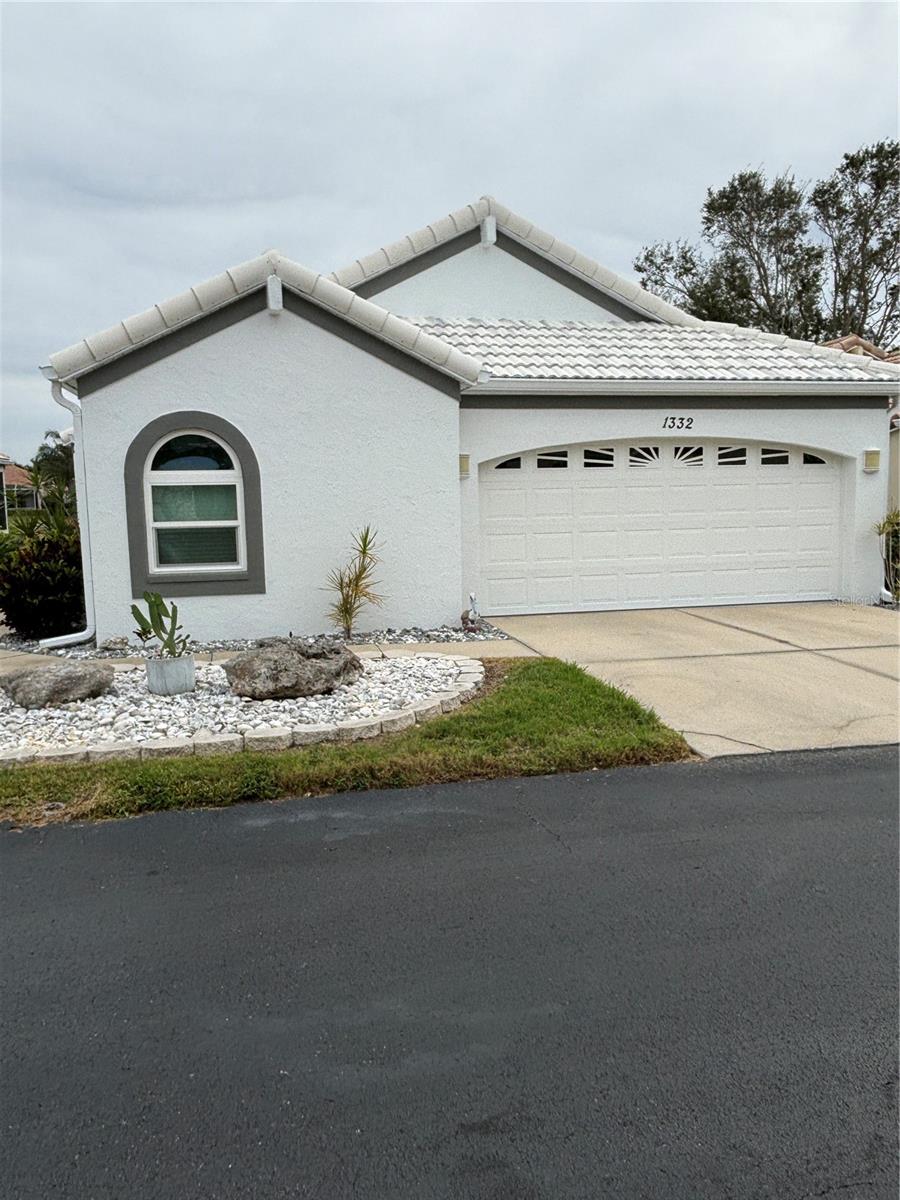 1332  CAPRI ISLES BLVD, VENICE, FL
