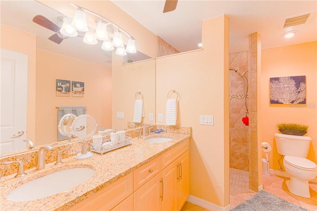 11268 OCEANSPRAY BLVD, ENGLEWOOD, FL — photo 10