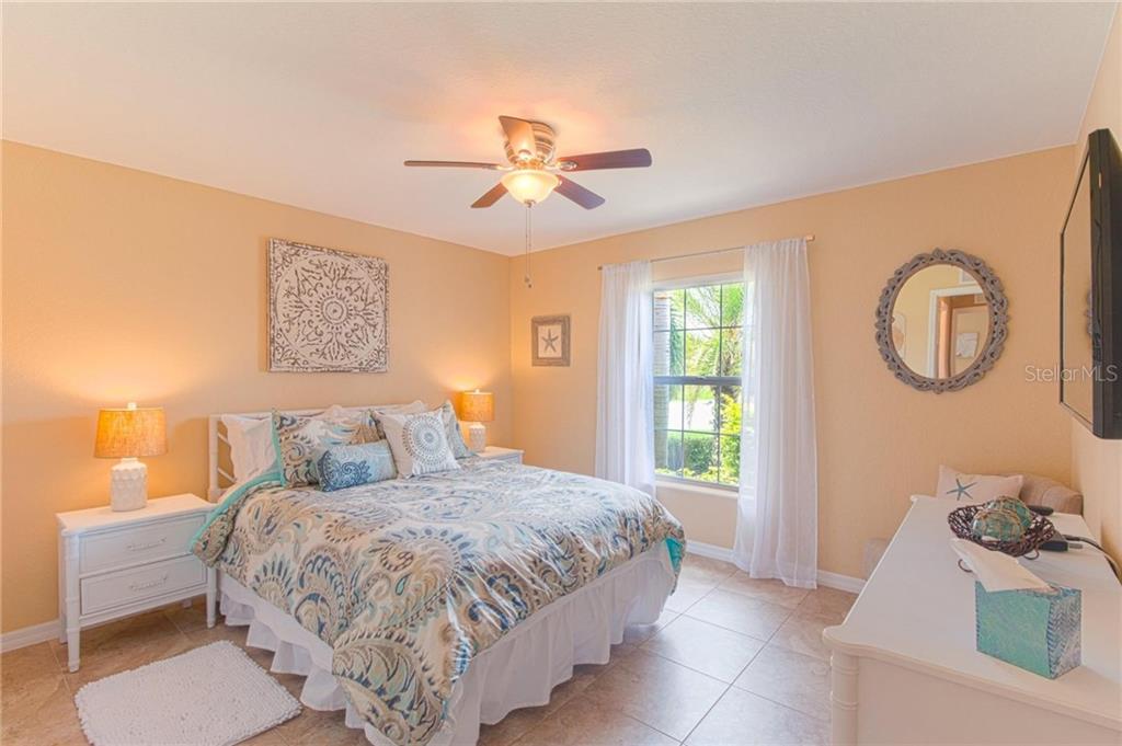 11268 OCEANSPRAY BLVD, ENGLEWOOD, FL — photo 12