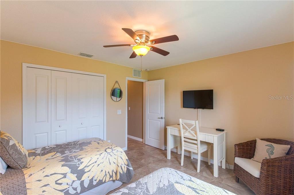 11268 OCEANSPRAY BLVD, ENGLEWOOD, FL — photo 15