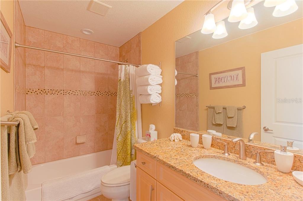 11268 OCEANSPRAY BLVD, ENGLEWOOD, FL — photo 16