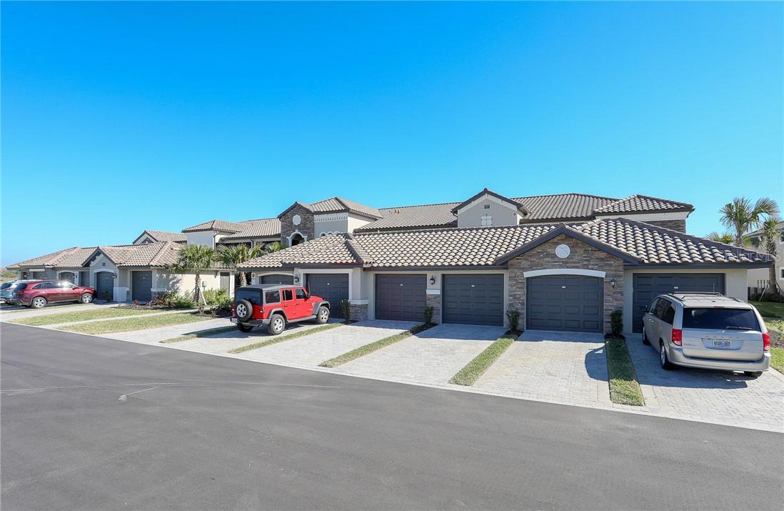 5558 PALMER CIR #106, BRADENTON, FL
