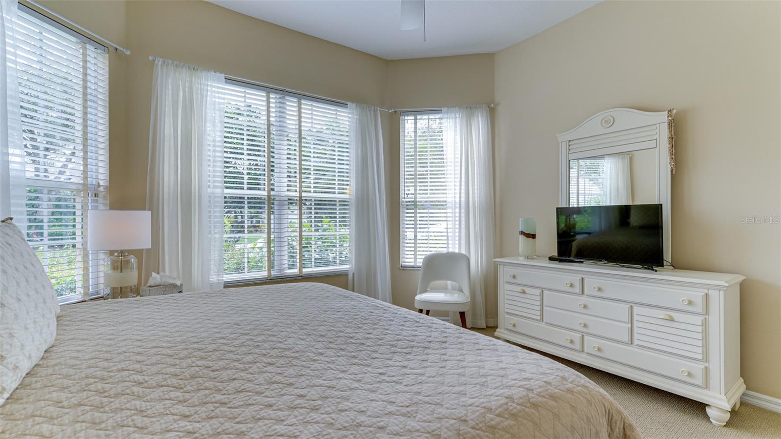 6920 LENNOX PL, UNIVERSITY PARK, FL — photo 28