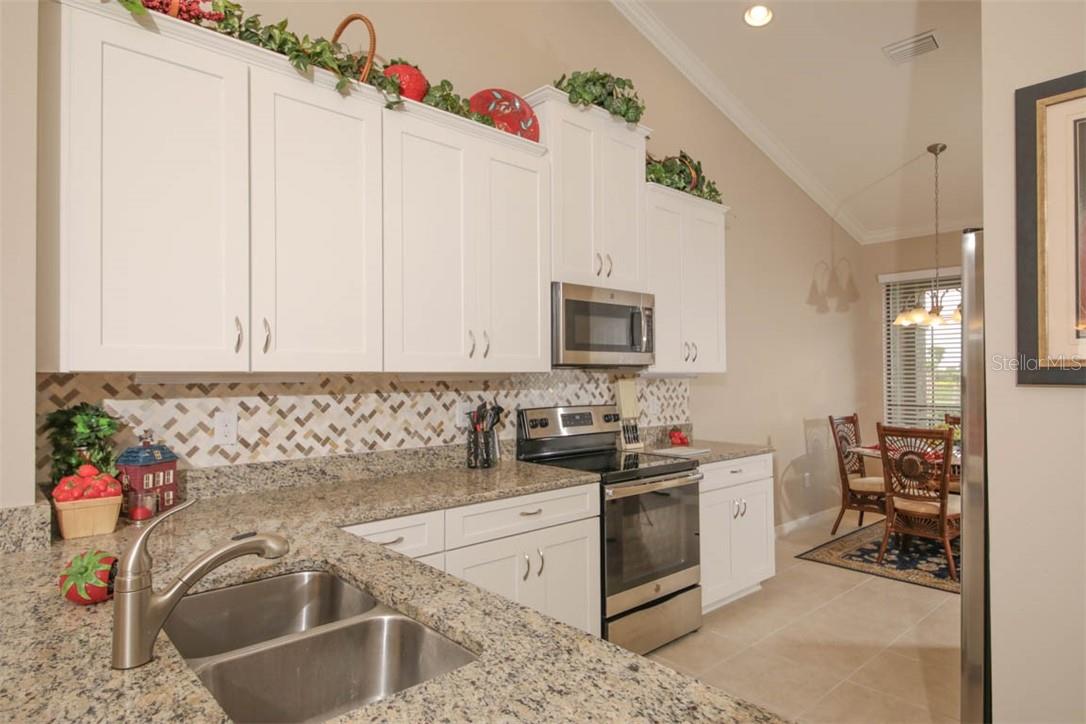 12720 SORRENTO WAY #201, BRADENTON, FL — photo 5