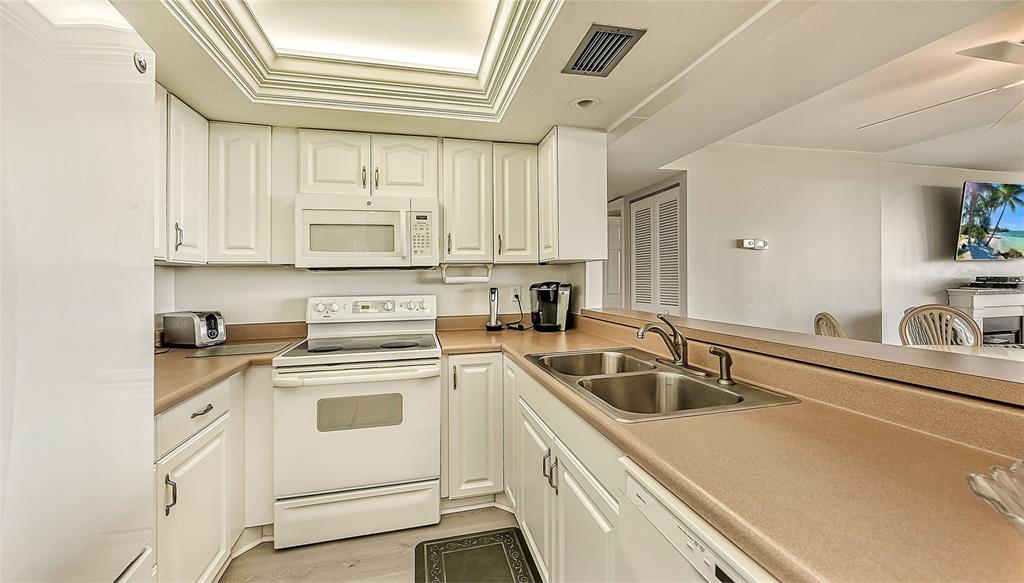 6415 MIDNIGHT PASS RD #602, SARASOTA, FL — photo 9