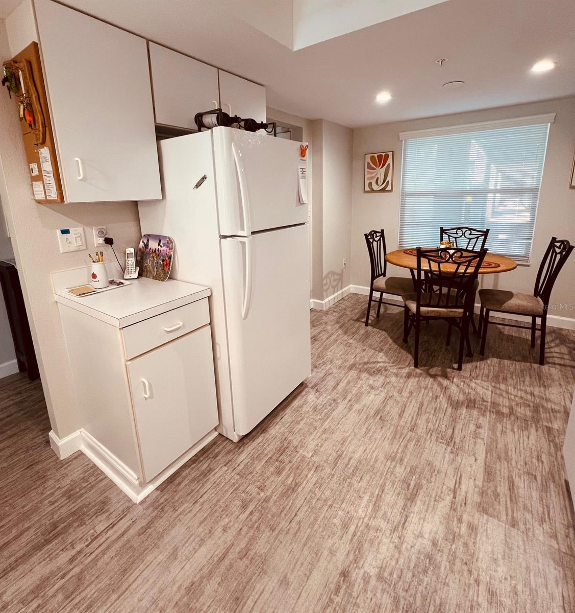 9300 CLUBSIDE CIR #1109, SARASOTA, FL — photo 4