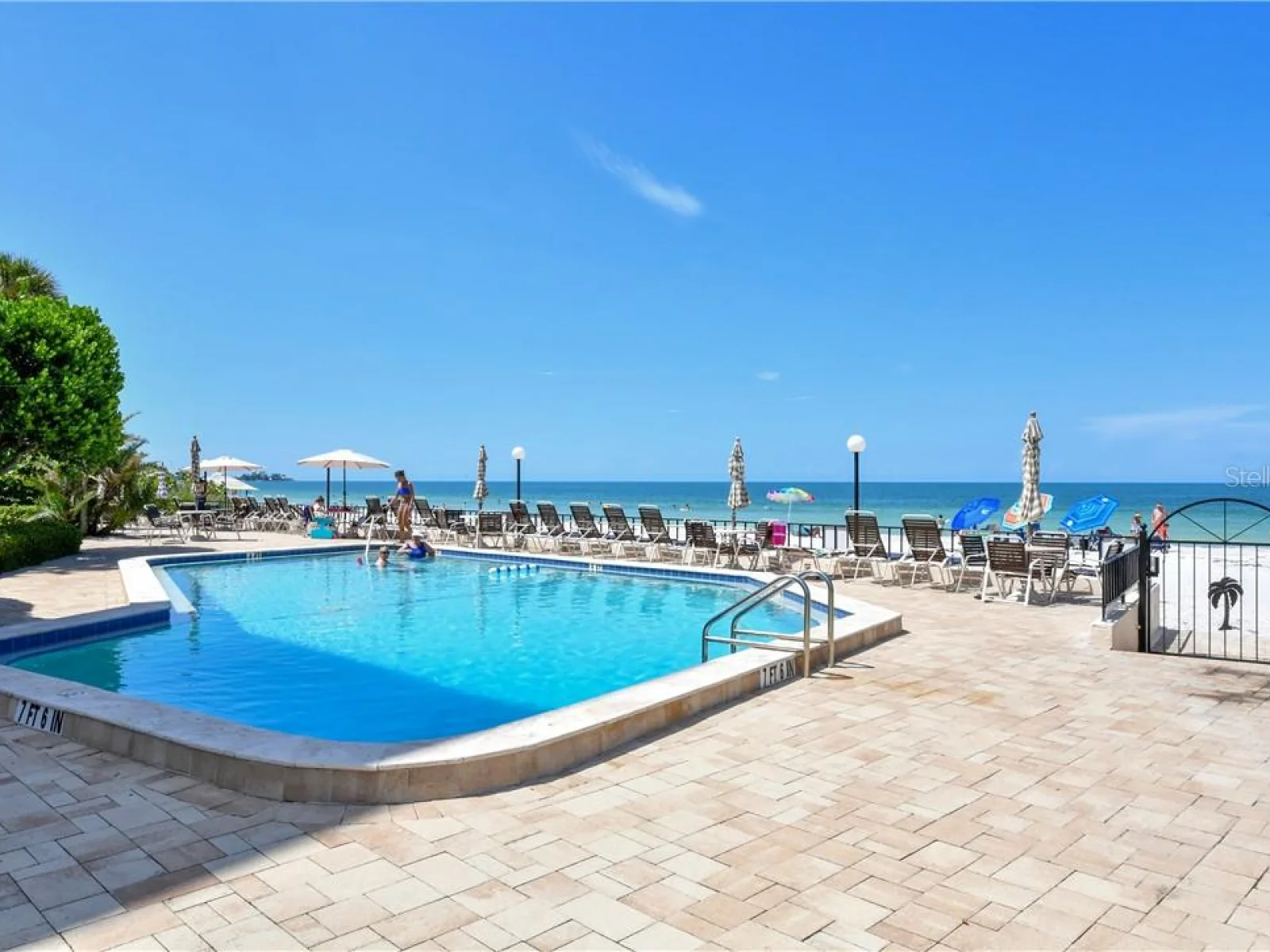 800 BENJAMIN FRANKLIN DR #403, SARASOTA, FL — photo 26