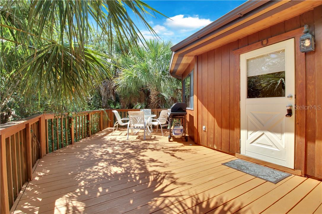 8335 MANASOTA KEY RD, ENGLEWOOD, FL