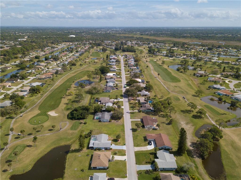 37 OAKLAND HILLS PL, ROTONDA WEST, FL — photo 32