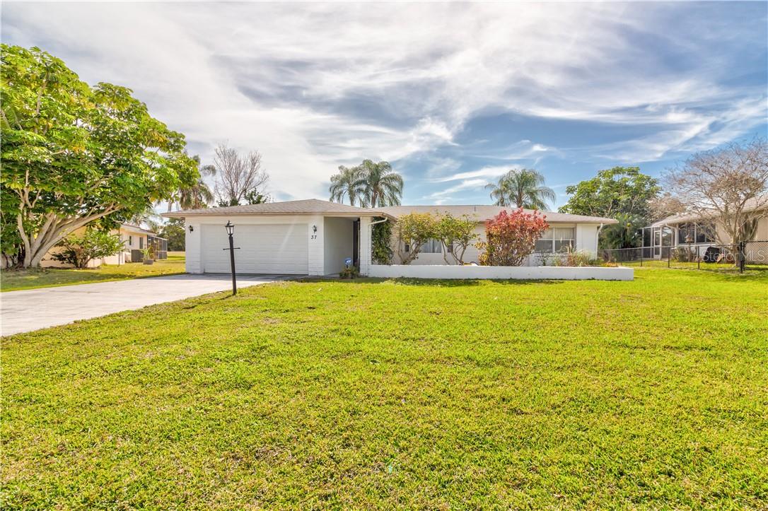37 OAKLAND HILLS PL, ROTONDA WEST, FL — photo 3