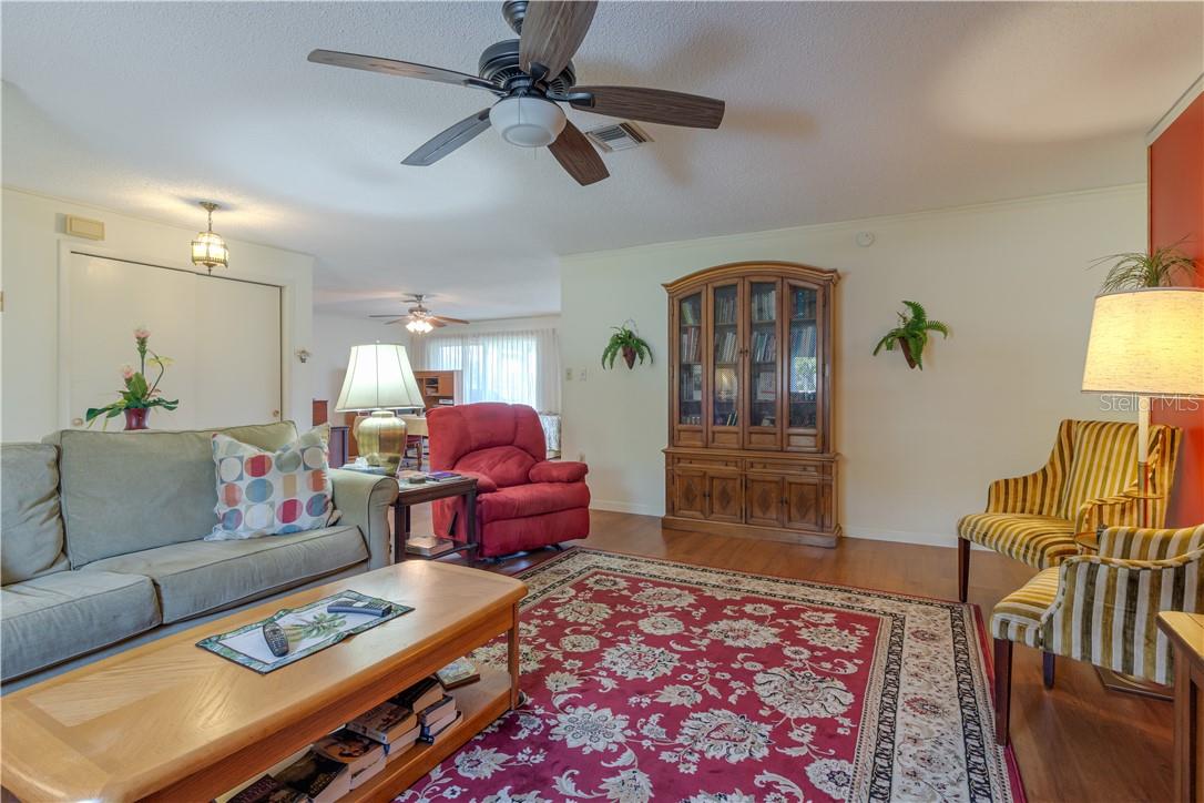 37 OAKLAND HILLS PL, ROTONDA WEST, FL — photo 6