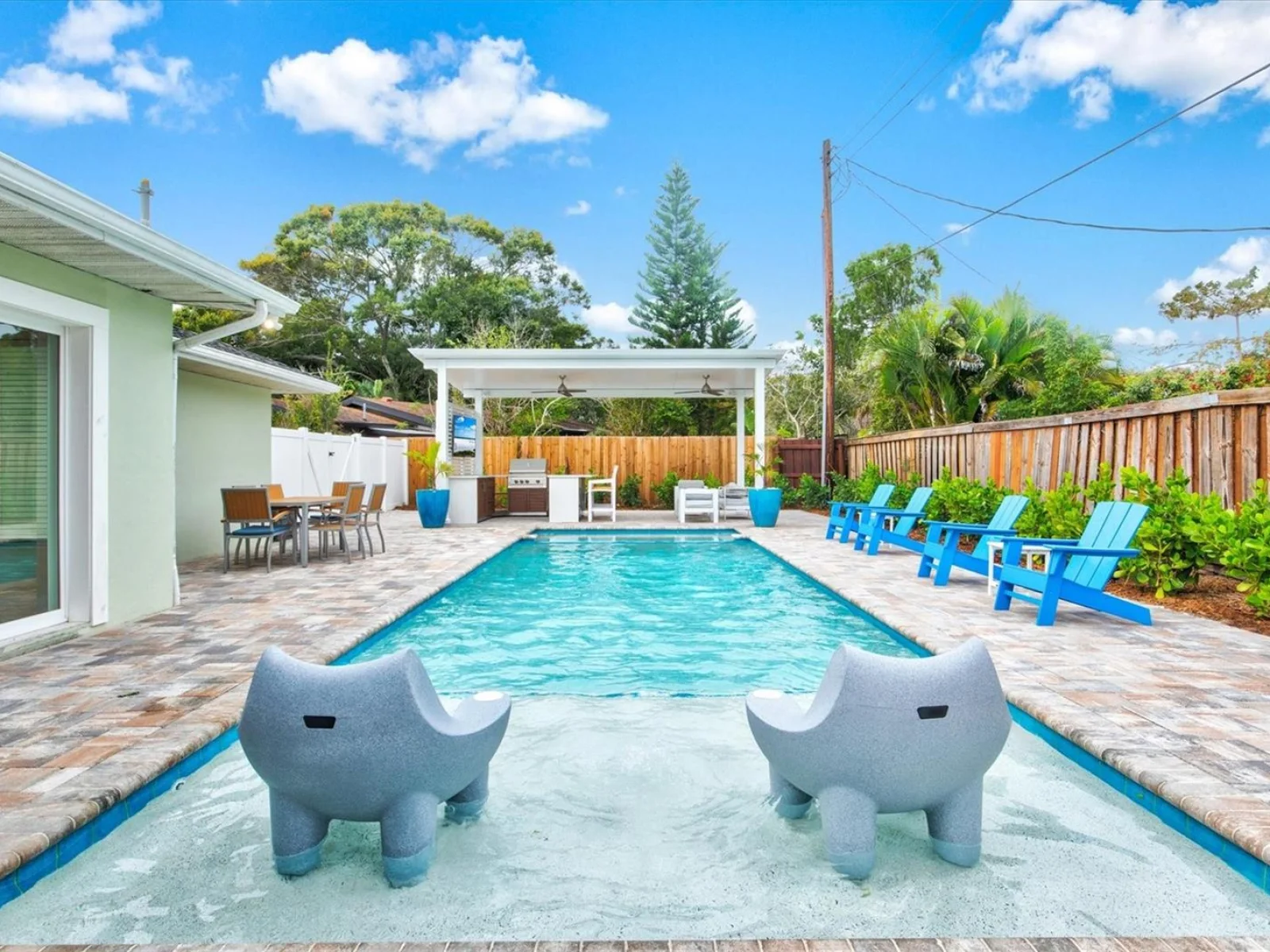 2473 DAVIS BLVD, SARASOTA, FL — photo 28
