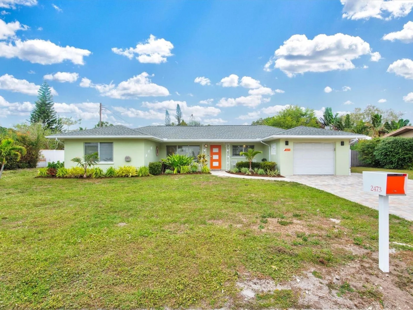 2473 DAVIS BLVD, SARASOTA, FL — photo 37