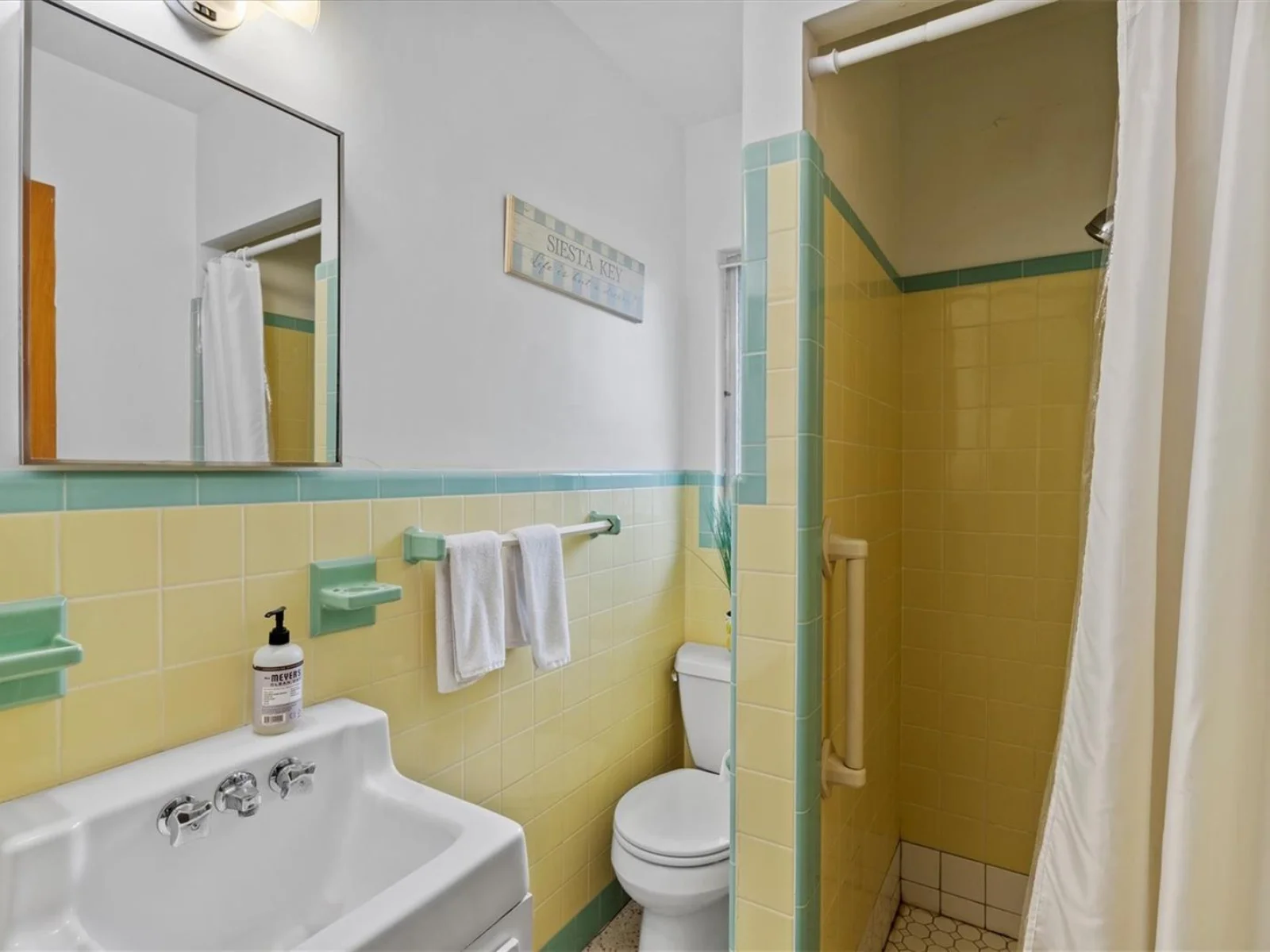 2473 DAVIS BLVD, SARASOTA, FL — photo 52