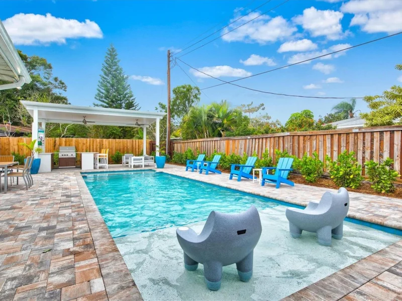 2473 DAVIS BLVD, SARASOTA, FL
