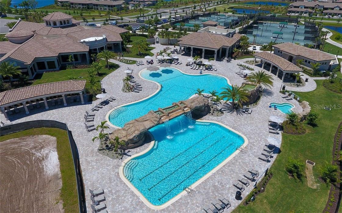 17520 GAWTHROP DR #203, LAKEWOOD RANCH, FL — photo 47