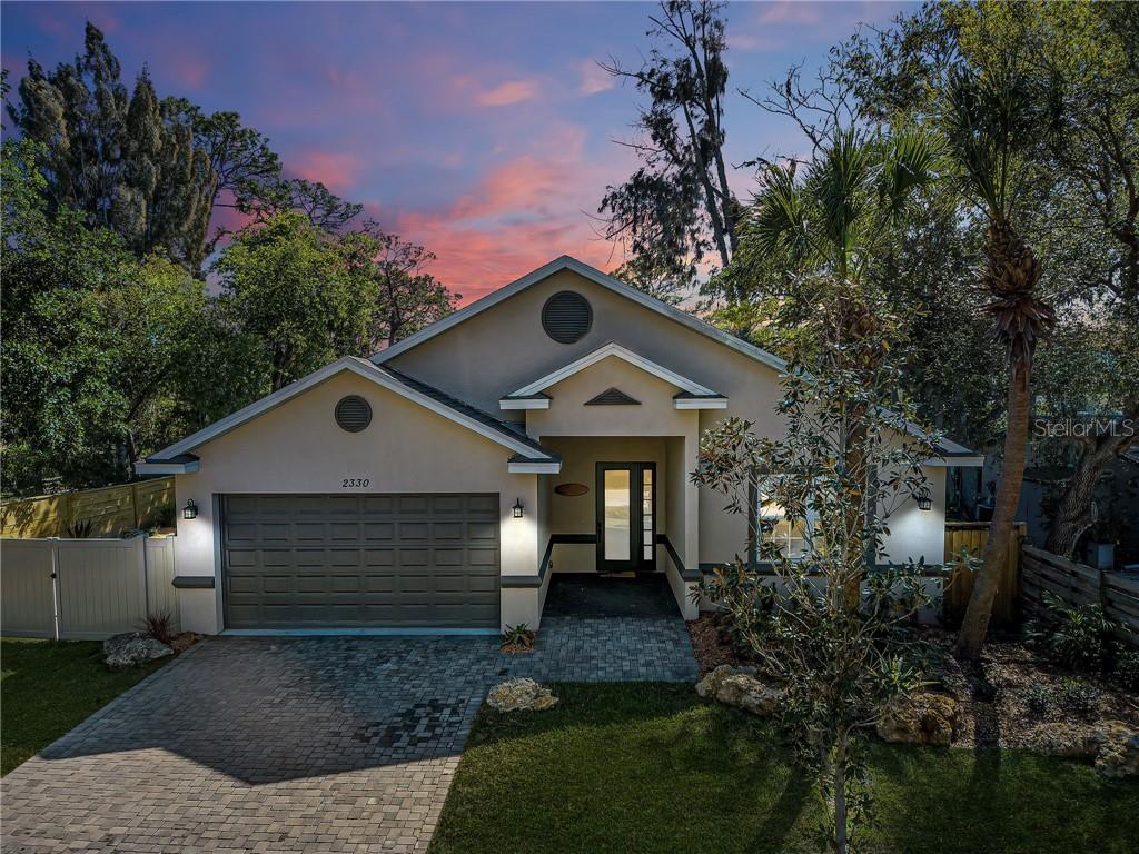 2330 BRADFORD ST, SARASOTA, FL — photo 2