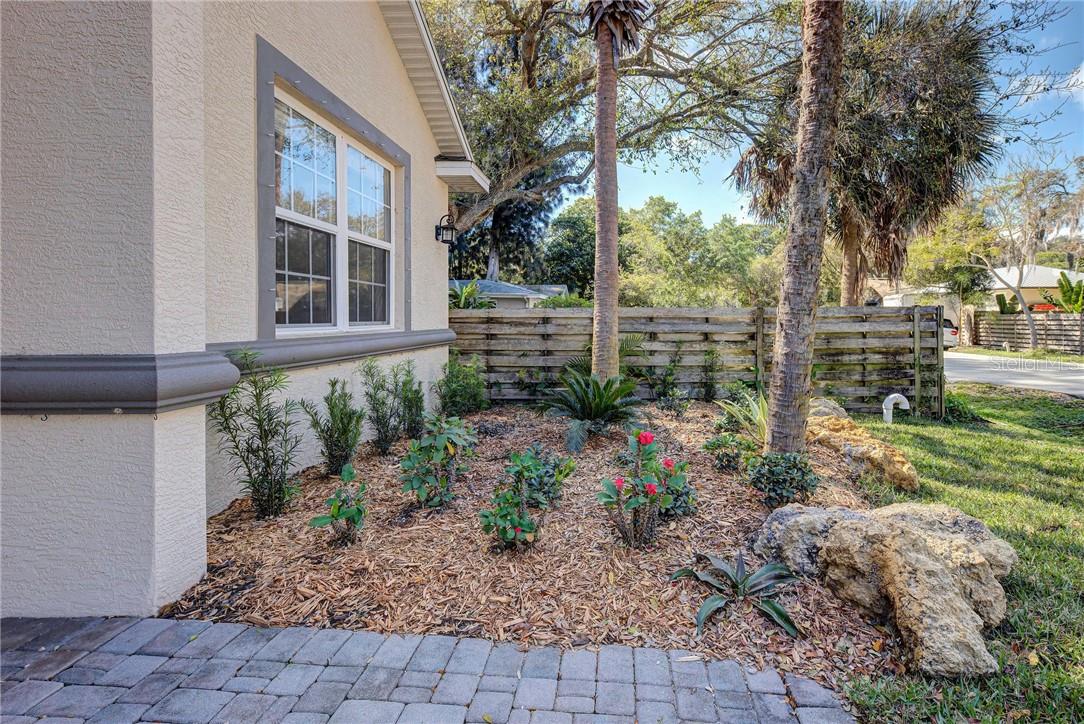 2330 BRADFORD ST, SARASOTA, FL — photo 4