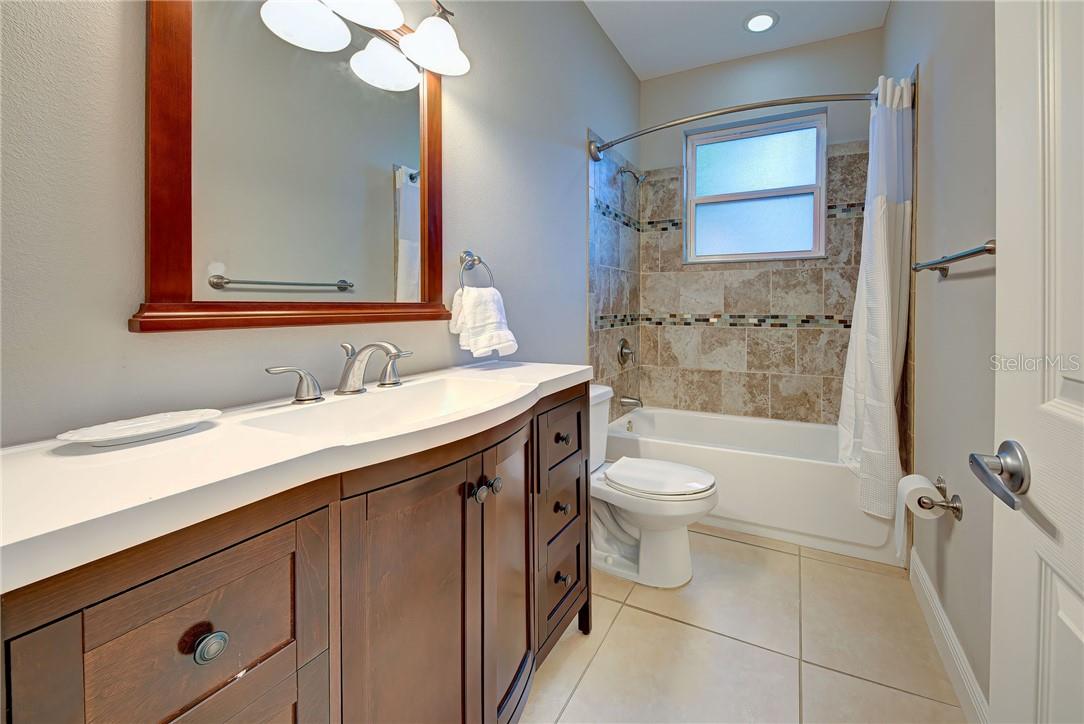 2330 BRADFORD ST, SARASOTA, FL — photo 13