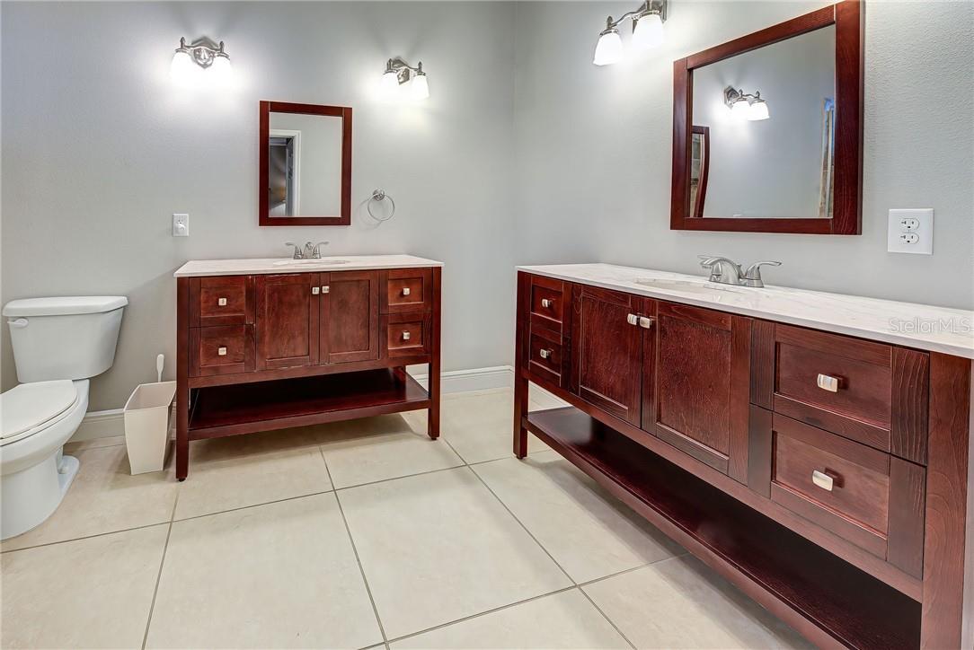 2330 BRADFORD ST, SARASOTA, FL — photo 32