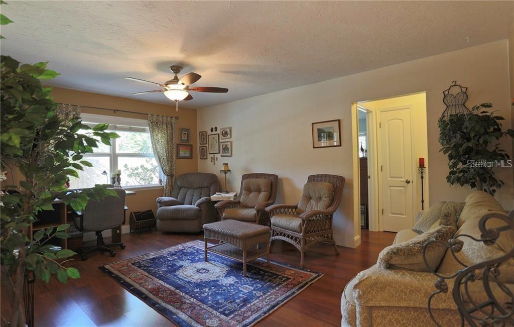 2929 MAYFLOWER ST, SARASOTA, FL — photo 8