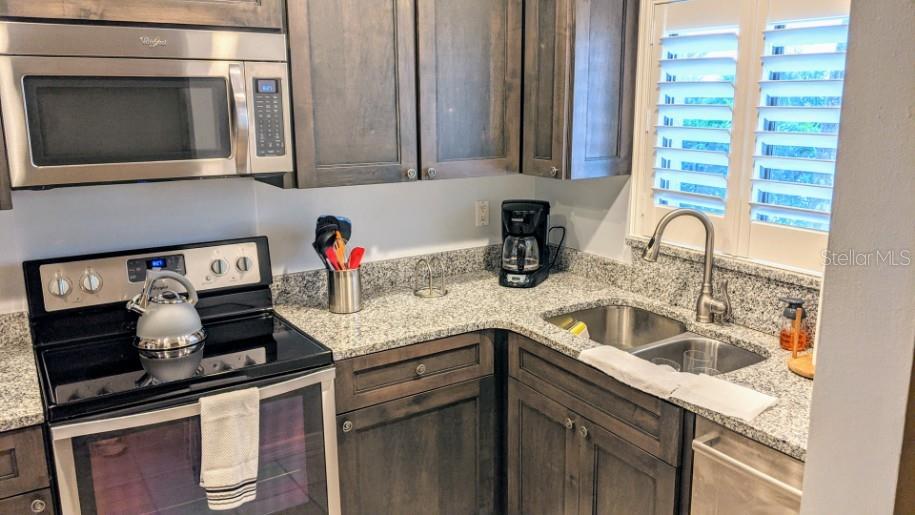 1624 STICKNEY POINT #107, SARASOTA, FL — photo 3
